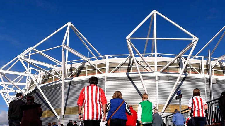 南安普顿 球场.jpg