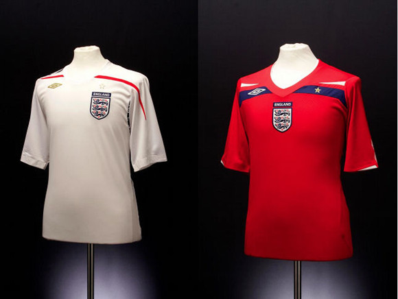 英格兰茵宝球衣_副本.jpg