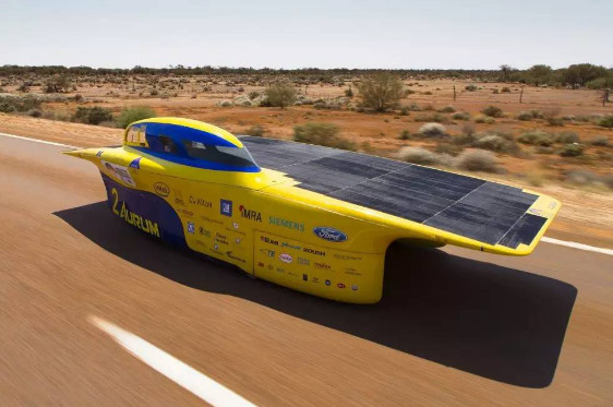 英特尔太阳能车 纵向穿越美国.jpg