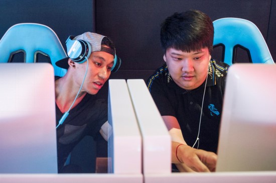 林书豪 电竞玩家.jpg