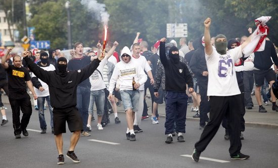 俄罗斯 足球流氓.jpg
