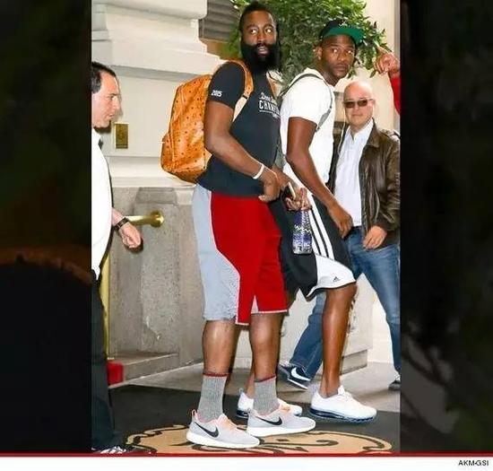 细数NBA的“球鞋门”10.jpg