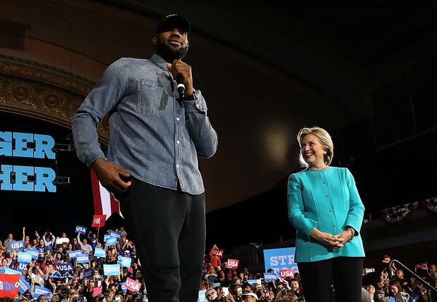 詹姆斯 希拉里.jpg