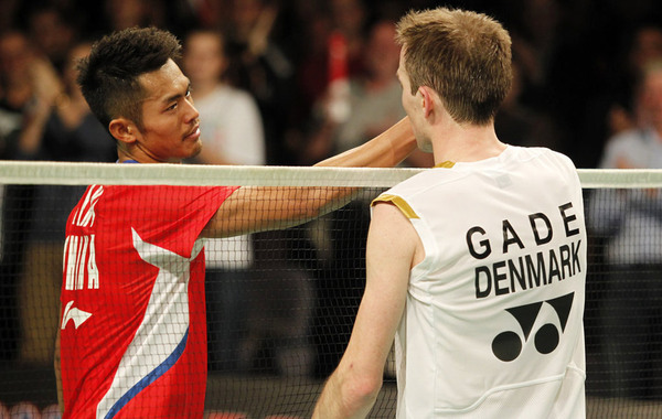 李宁 尤尼克斯.jpg