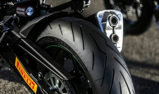 倍耐力 摩托车.jpg