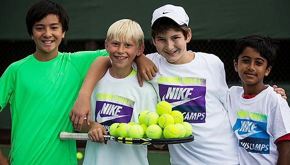 耐克 年轻人.jpg