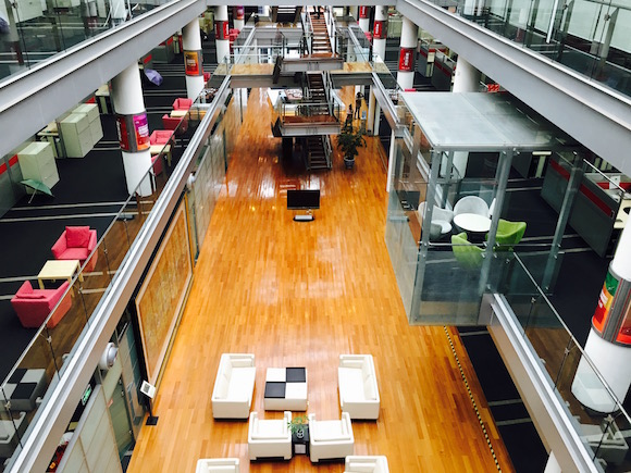 李宁 办公室.jpg