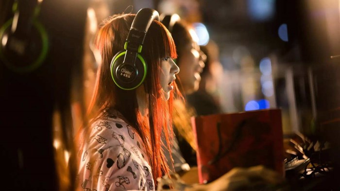 电竞 女孩玩家.jpg