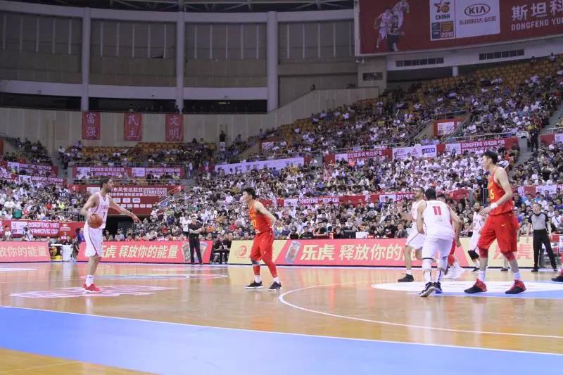 4-乐虎助力2018斯坦科维奇杯洲际篮球赛 点燃篮球盛宴.jpg