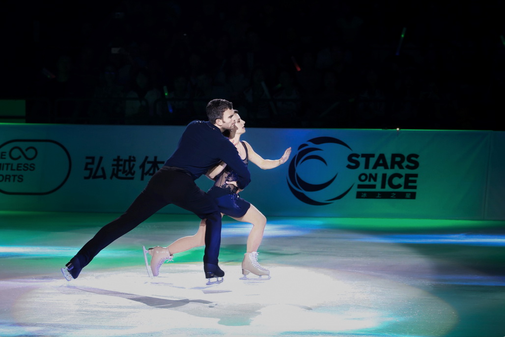 2-冰上之星上海站精彩落幕,花滑巨星献上视听盛宴.jpg