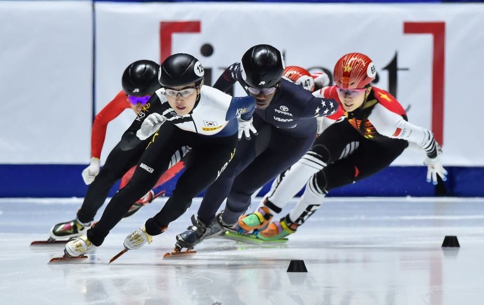 短道速滑.jpg