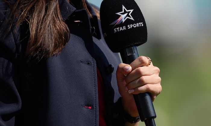 1695481887762110.jpg Disney Star.jpg