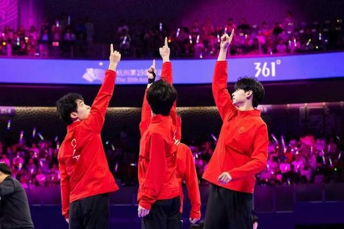 1696343344388595.jpg 361.jpg