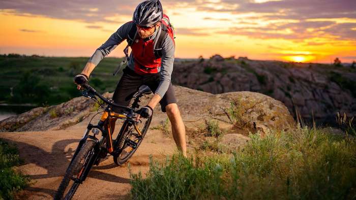 1698889081420192.jpg 户外.jpg