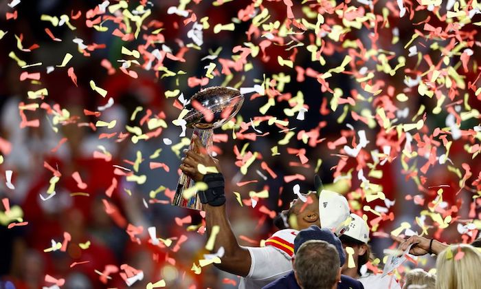 1701238794264904.jpg CBS.jpg