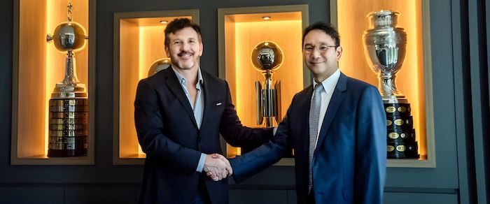 1711199938868095.jpg 现代.jpg