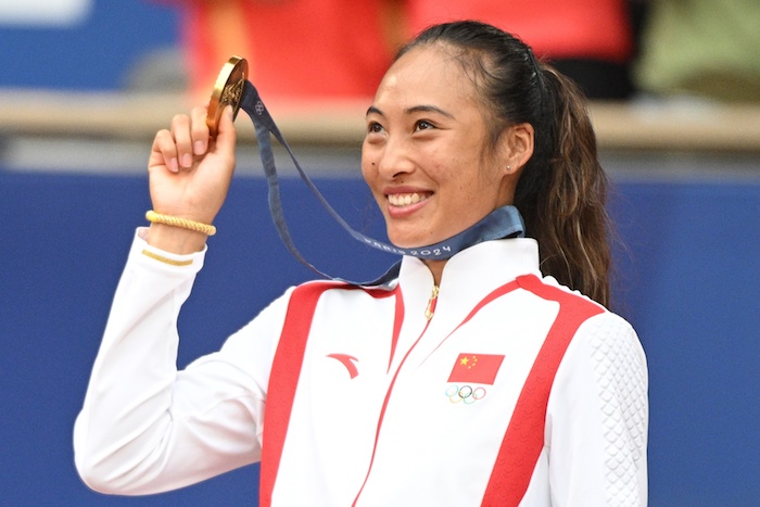 1725373150532913.jpg 郑钦文.jpg