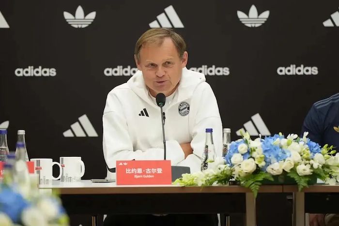 1727171542707897.jpg 阿迪达斯.jpg