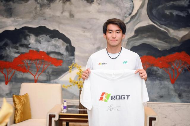 1728742455979675.jpg 布云朝克特.jpg