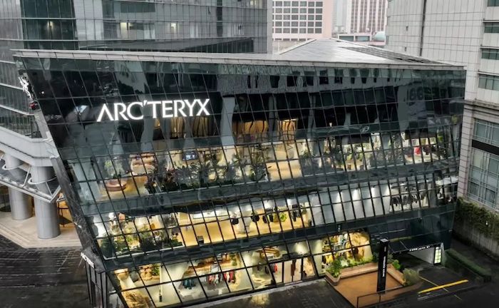 1728962635777213.jpg 安踏.jpg