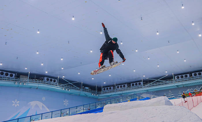 1740449038148324.jpeg 南方冰雪.jpeg