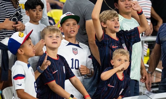 1750067548709812.jpeg 美国足球迷.jpeg